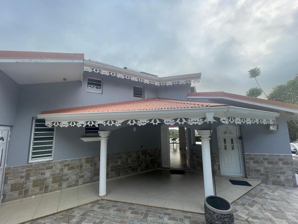 Les Appart Villa Sunbay Caraibes Avec Piscine Privative Vue Mer Et Montagne Le Francois Luaran gambar